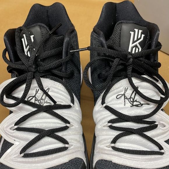 Nike Kyrle 5 Basketball Black/White  Unisex Sneakers Shoes - Picture 5 of 7